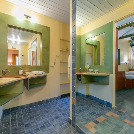 Revita - Happy Villa Kourouta